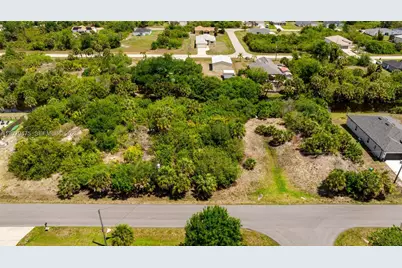 12132 Xavier Avenue, Port Charlotte, FL 33981 - Photo 4