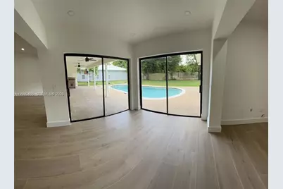 9939 NW 19th St, Coral Springs, FL 33071 - Photo 8
