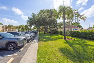 7350 NW 18th St, Margate, FL 33063 - Photo 30