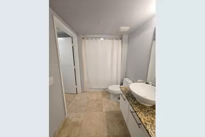 41 SE 5th St #815, Miami, FL 33131 - Photo 8