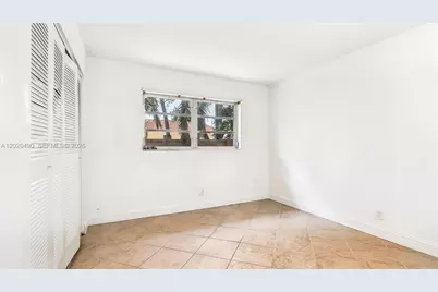 500 NW 96th Ter, Pembroke Pines, FL 33024 - Photo 18