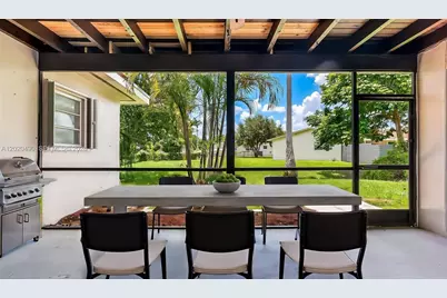 500 NW 96th Ter, Pembroke Pines, FL 33024 - Photo 26