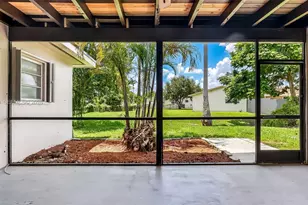 500 NW 96th Terrace, Pembroke Pines, FL 33024 - Photo 8