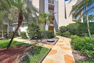 10208 NW 24th Pl, Sunrise, FL 33322 - Photo 8