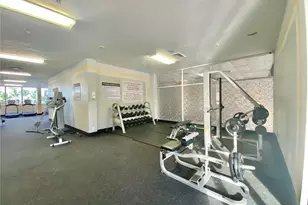 400 Kings Point Dr, Sunny Isles Beach, FL 33160 - Photo 12