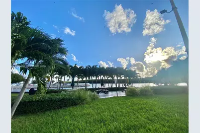 400 Kings Point Dr #811, Sunny Isles Beach, FL 33160 - Photo 14