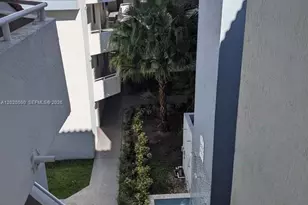 8275 SW 152nd Ave, Miami, FL 33193 - Photo 20