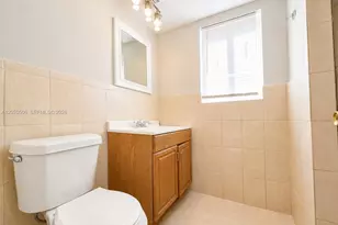 13700 NE 6th Ave, North Miami, FL 33161 - Photo 16