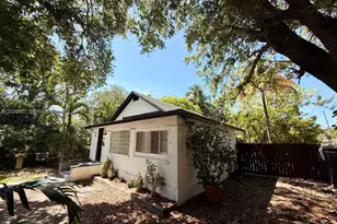 45 NE 60th St, Miami, FL 33137 - Photo 10