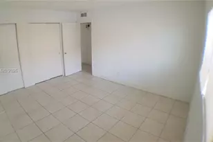 13700 NE 6th Ave, North Miami, FL 33161 - Photo 18