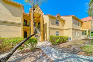 18326 NW 68th Ave, Hialeah, FL 33015 - Photo 28