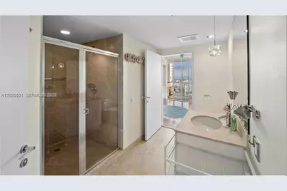 450 Alton Rd #2810, Miami Beach, FL 33139 - Photo 16