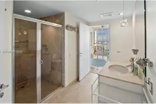 450 Alton Rd, Miami Beach, FL 33139 - Photo 16