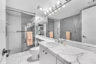 1000 Quayside Ter #701, Miami, FL 33138 - Photo 36