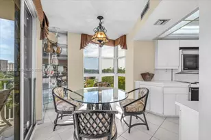 1000 Quayside Terrace, Miami, FL 33138 - Photo 4