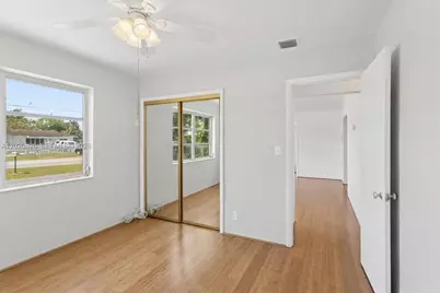 5761 SW 41st St, West Park, FL 33023 - Photo 16