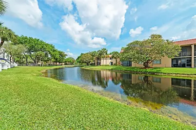 200 Lakeview Dr #113, Weston, FL 33326 - Photo 24