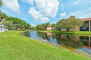 200 Lakeview Dr, Weston, FL 33326 - Photo 24