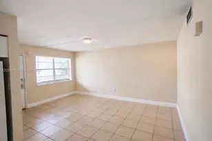 12275 NE 19th Ave, North Miami, FL 33181 - Photo 4