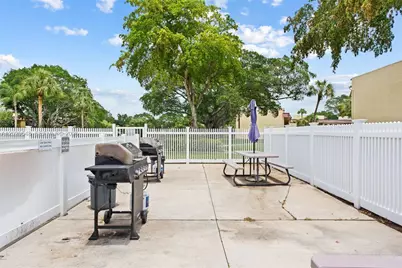 918 SW 9th Street Cir #204, Boca Raton, FL 33486 - Photo 16