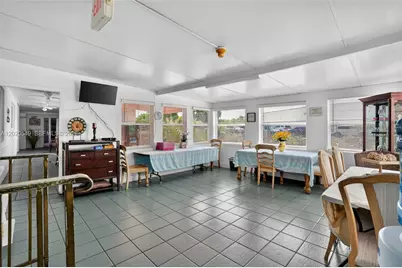 7100 NW 1st Ter, Miami, FL 33126 - Photo 20