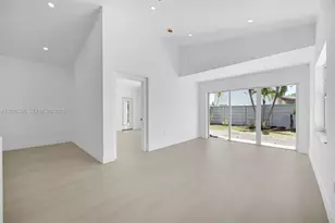 7868 NW 194th St, Hialeah, FL 33015 - Photo 28