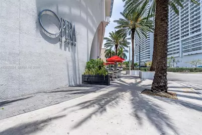 1750 N Bayshore Dr #4901, Miami, FL 33132 - Photo 18