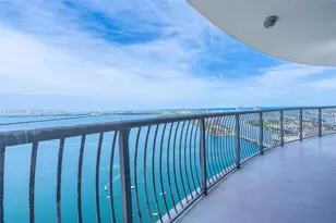 1750 N Bayshore Dr, Miami, FL 33132 - Photo 30