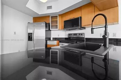 1750 N Bayshore Dr #4901, Miami, FL 33132 - Photo 6