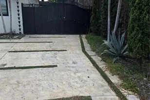 1730 SW 93rd Ct, Miami, FL 33165 - Photo 2