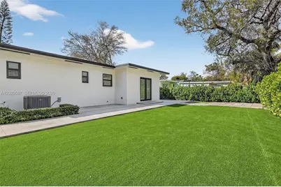 53 NW 68th St #0, Miami, FL 33150 - Photo 22