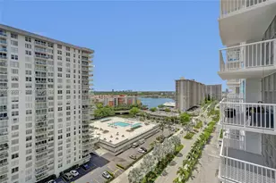 231 174th St, Sunny Isles Beach, FL 33160 - Photo 26
