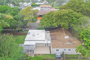 410 Pinecrest Dr, Miami Springs, FL 33166 - Photo 12