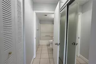 15221 SW 80th St, Miami, FL 33193 - Photo 8