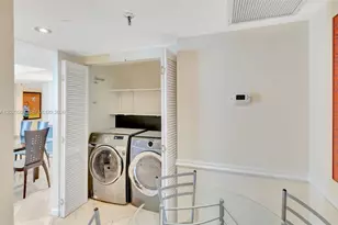 520 Brickell Key Dr, Miami, FL 33131 - Photo 18