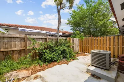 8423 SW 209th St, Cutler Bay, FL 33189 - Photo 22