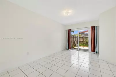 8423 SW 209th St, Cutler Bay, FL 33189 - Photo 14