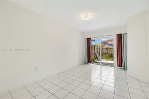 8423 SW 209th St, Cutler Bay, FL 33189 - Photo 14