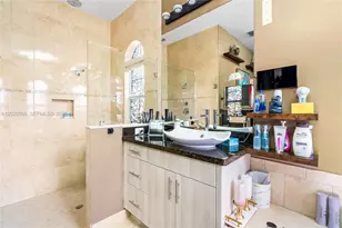 5703 N Sterling Ranch Dr, Davie, FL 33314 - Photo 38