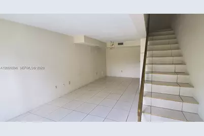 465 Swallow Dr #9, Miami Springs, FL 33166 - Photo 2