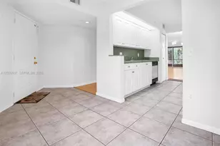 900 SW 142nd Ave, Pembroke Pines, FL 33027 - Photo 6