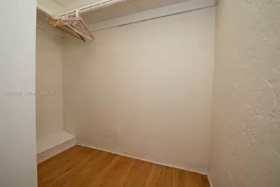 2463 Pine Tree Dr #3, Miami Beach, FL 33140 - Photo 18