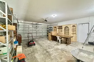 11541 SW 97th St, Miami, FL 33176 - Photo 24