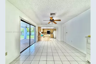11541 SW 97th St, Miami, FL 33176 - Photo 14