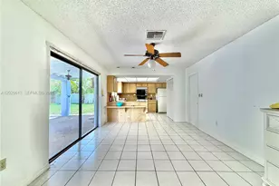 11541 SW 97th St, Miami, FL 33176 - Photo 14
