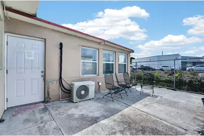 7100 NW 1st Ter, Miami, FL 33126 - Photo 30