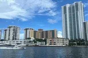 800 Parkview Dr, Hallandale Beach, FL 33009 - Photo 4