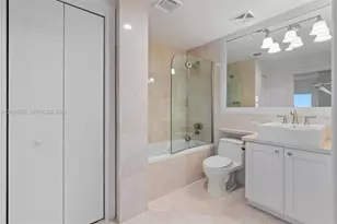 455 E Palmetto Park Rd, Boca Raton, FL 33432 - Photo 24