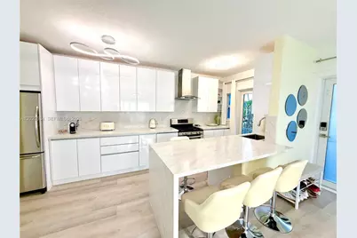 1228 Pennsylvania Ave #1, Miami Beach, FL 33139 - Photo 2