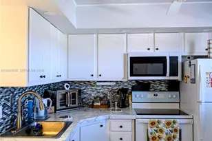 130 NE 26th Ave, Boynton Beach, FL 33435 - Photo 2